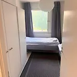 Cozy 2 Bedroom Near Santa Claus Village With Space For 5